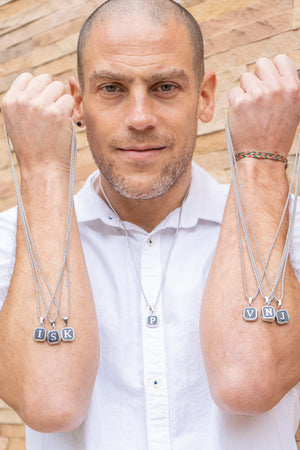 COLLAR REY INICIALES