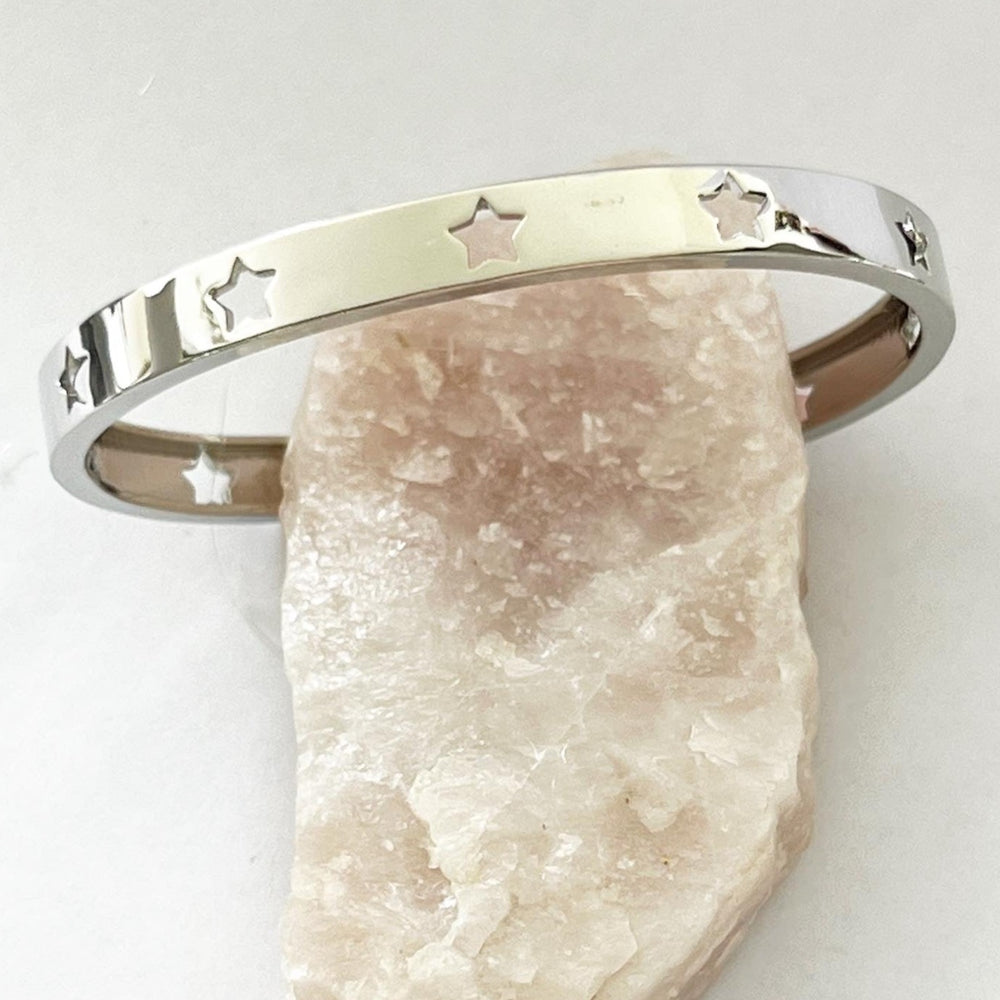 ESCLAVA ESTRELLAS CALADAS PLATA